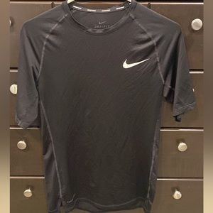 Men’s Nike Black Dri-Fit Compression Shirt (Medium)